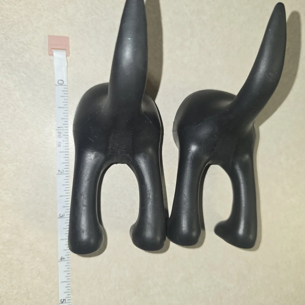 Cute Black Silicone Dog Tail Towel Holders - Set of 2 - Picture 5 of 5